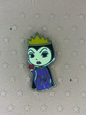 💜Disney Evil Queen Pin